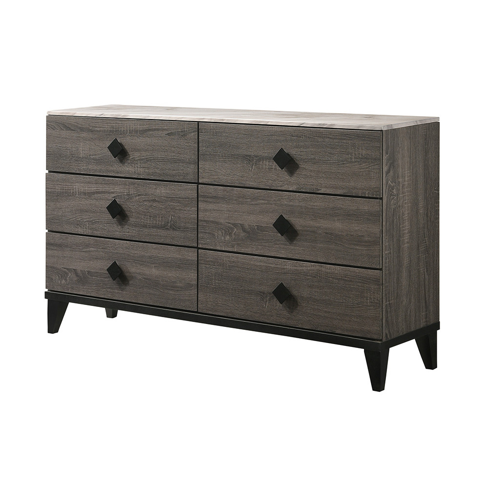 Avantika Dresser