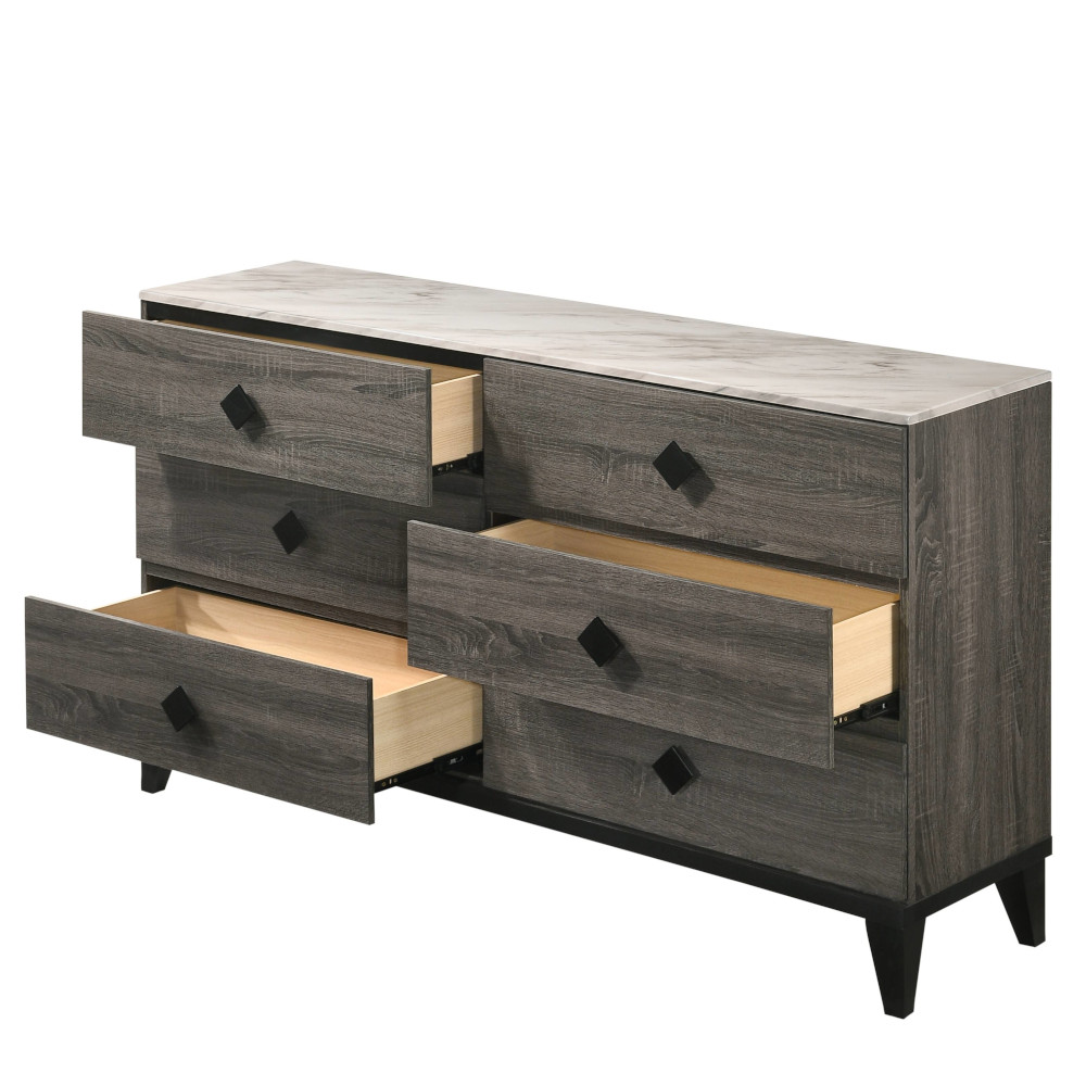 Avantika Dresser