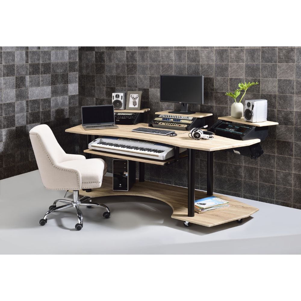 Eleazar Music Desk