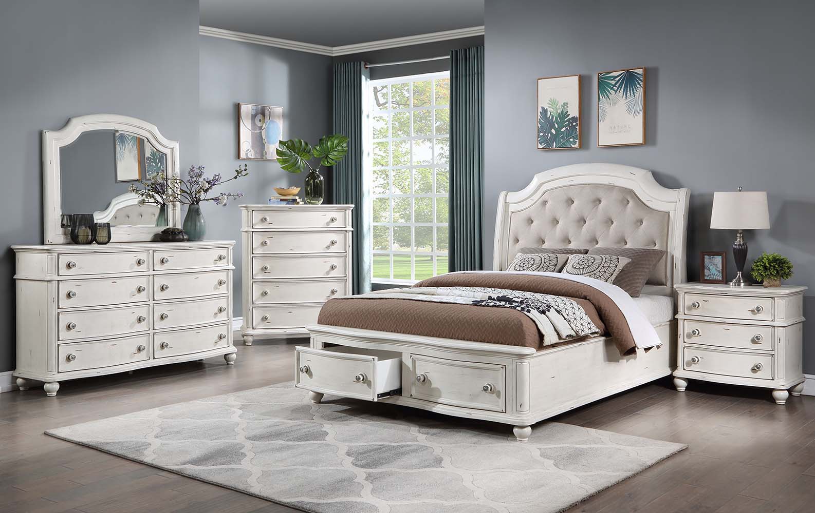 Jaqueline Queen Bed 